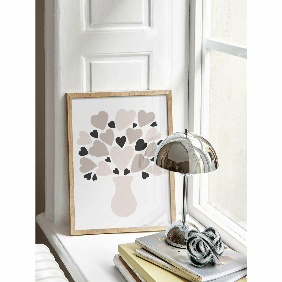 Heart Floral Beige & black