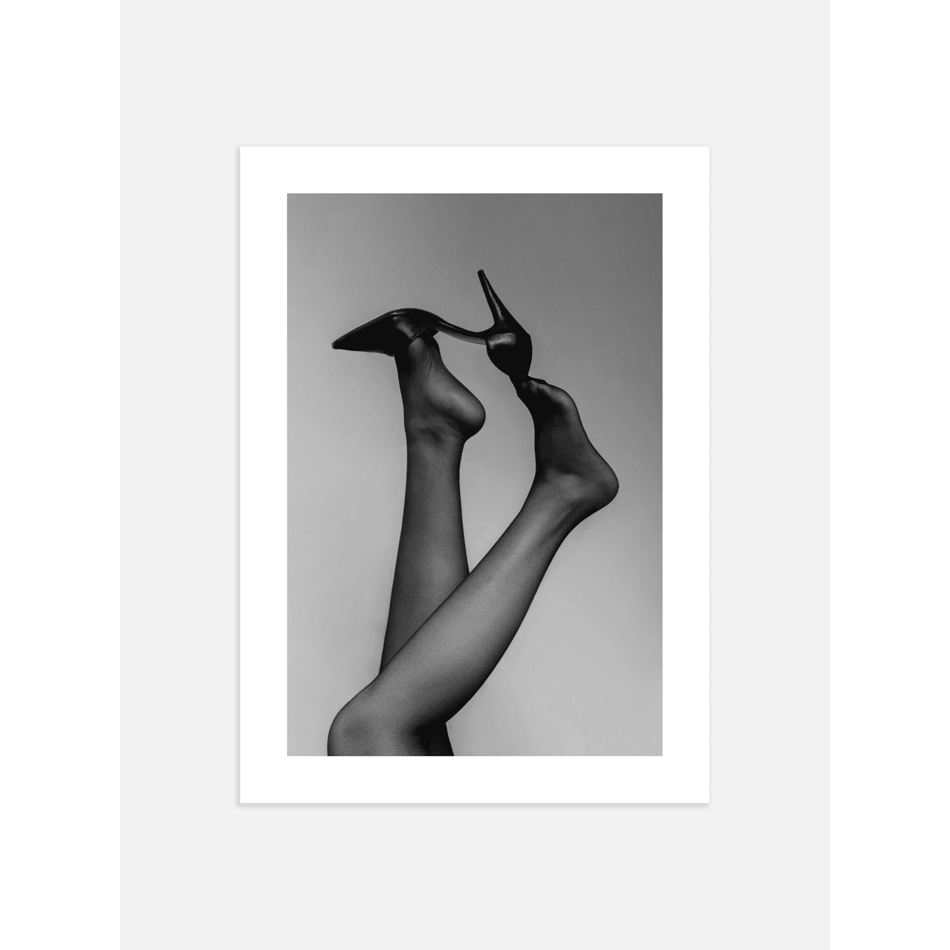 Minimalist Black & White Art – Set of 6