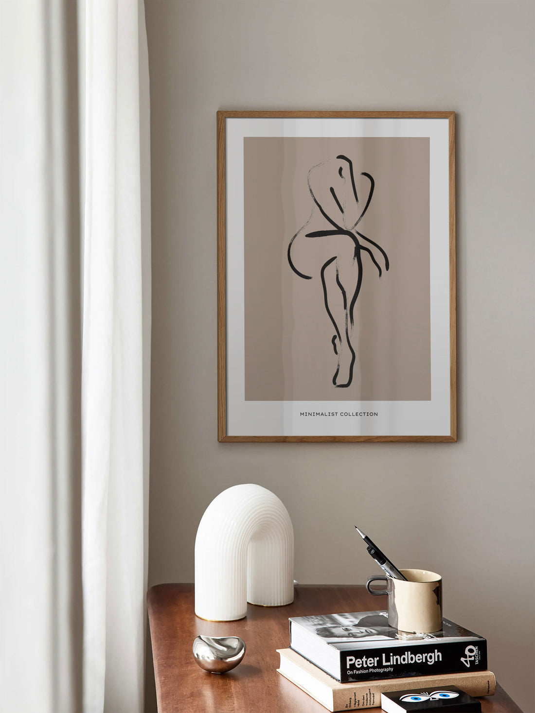 A Woman’s Physique Line Drawing